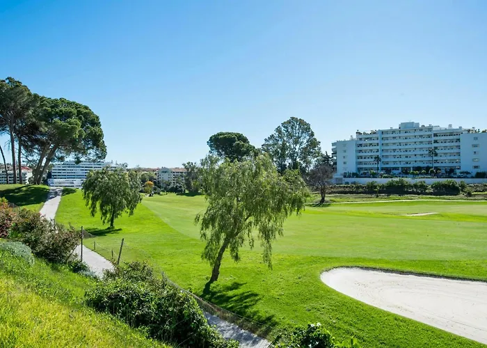 En Guadalmina Con Vistas Al Golf *